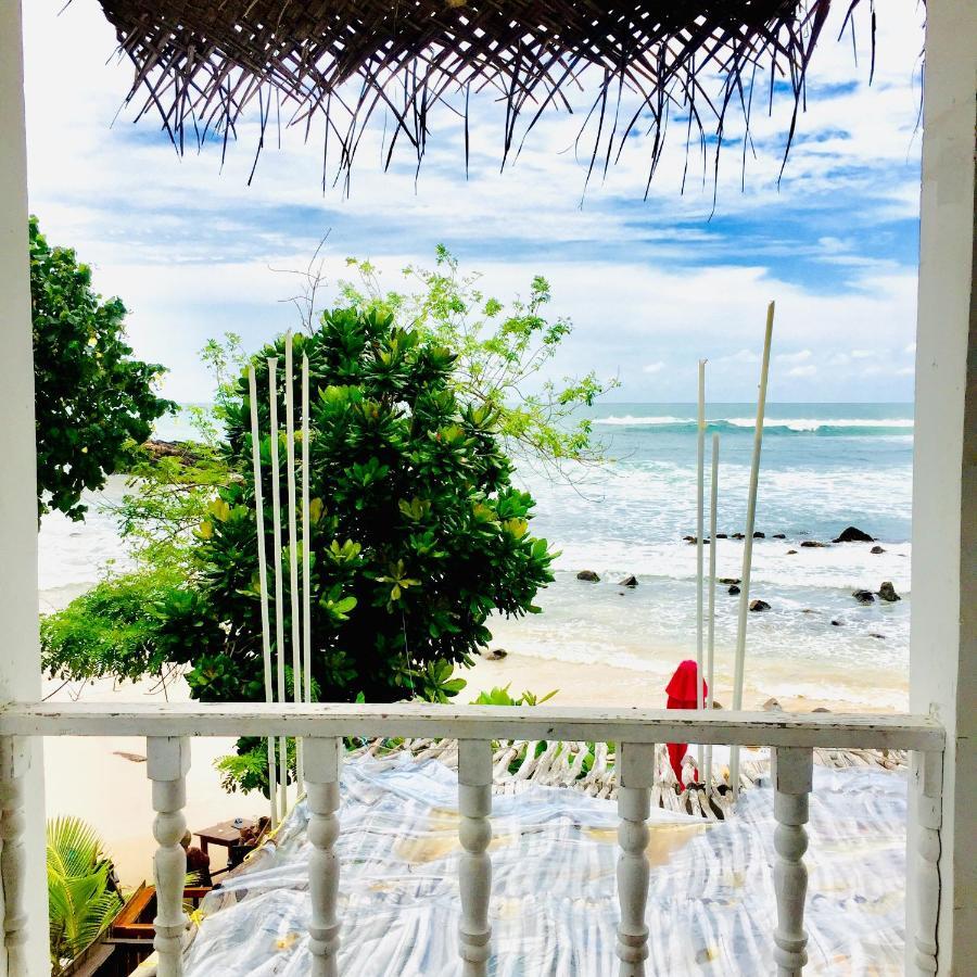 Surf Bar Mirissa Hotel Ngoại thất bức ảnh