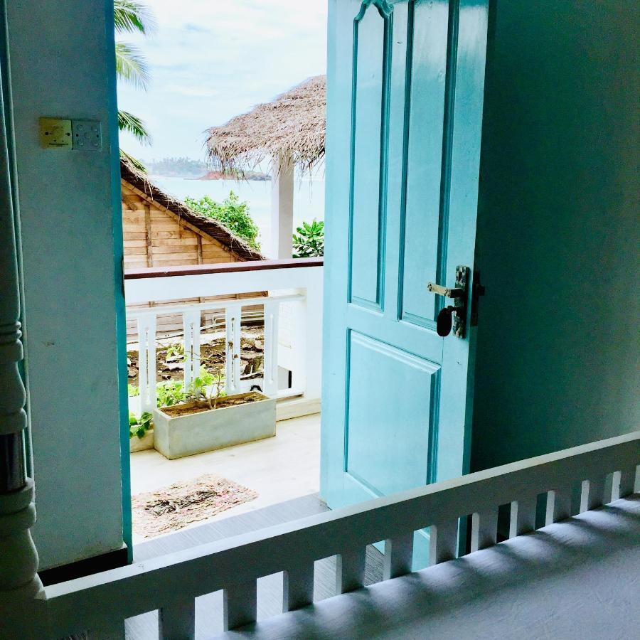 Surf Bar Mirissa Hotel Ngoại thất bức ảnh